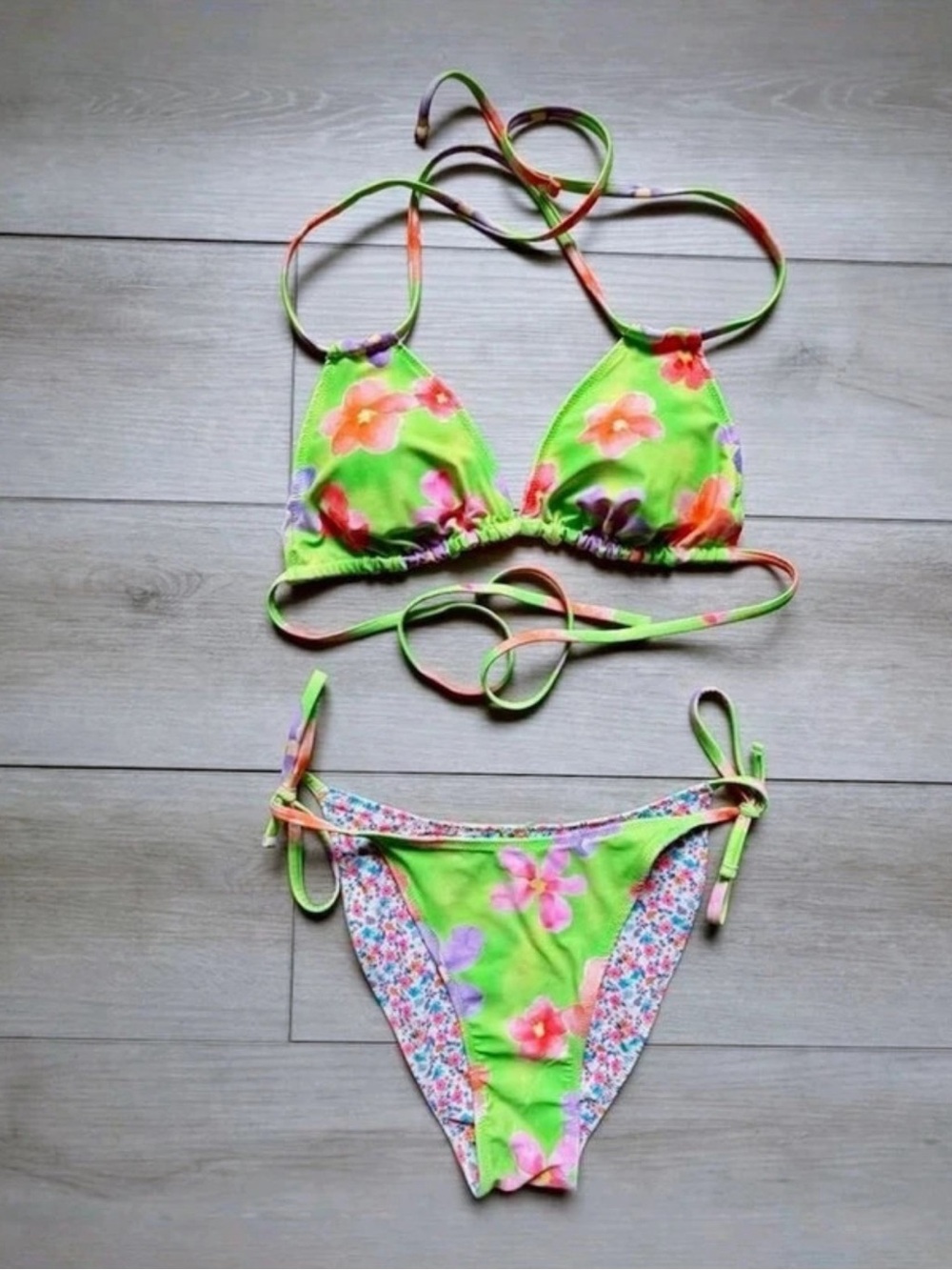 Wild fable reversible triangle bikini / size m top, s bottom